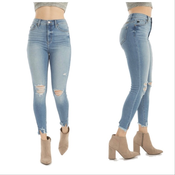5⭐️SPILT HEM LIGHT WASH SKINNY ANKLE - JEANS - Picture 2 of 2